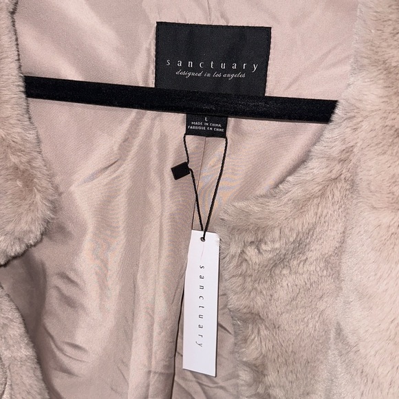 Sanctuary Pink Faux Fur Snap Front Jacket Size L. NWT: Very warm and cozy. - Picture 2 of 7